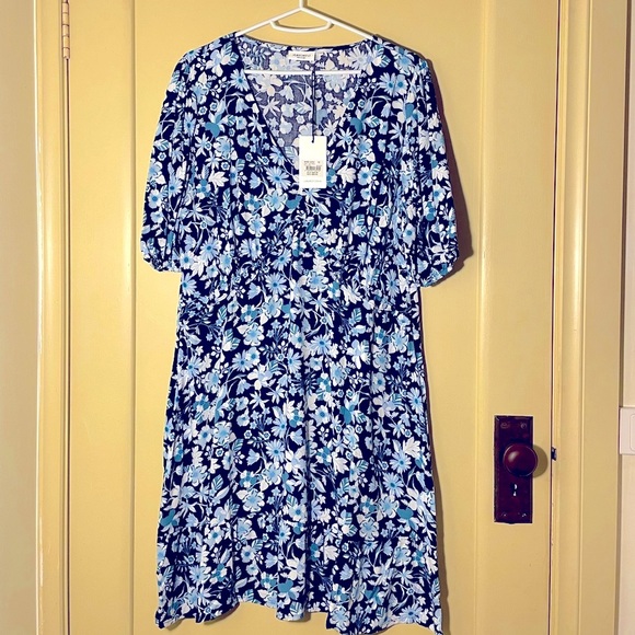 Jeanswest | Sonia V Neck Dress | Blue Floral Print | Size 12 | NWT - Picture 11 of 14